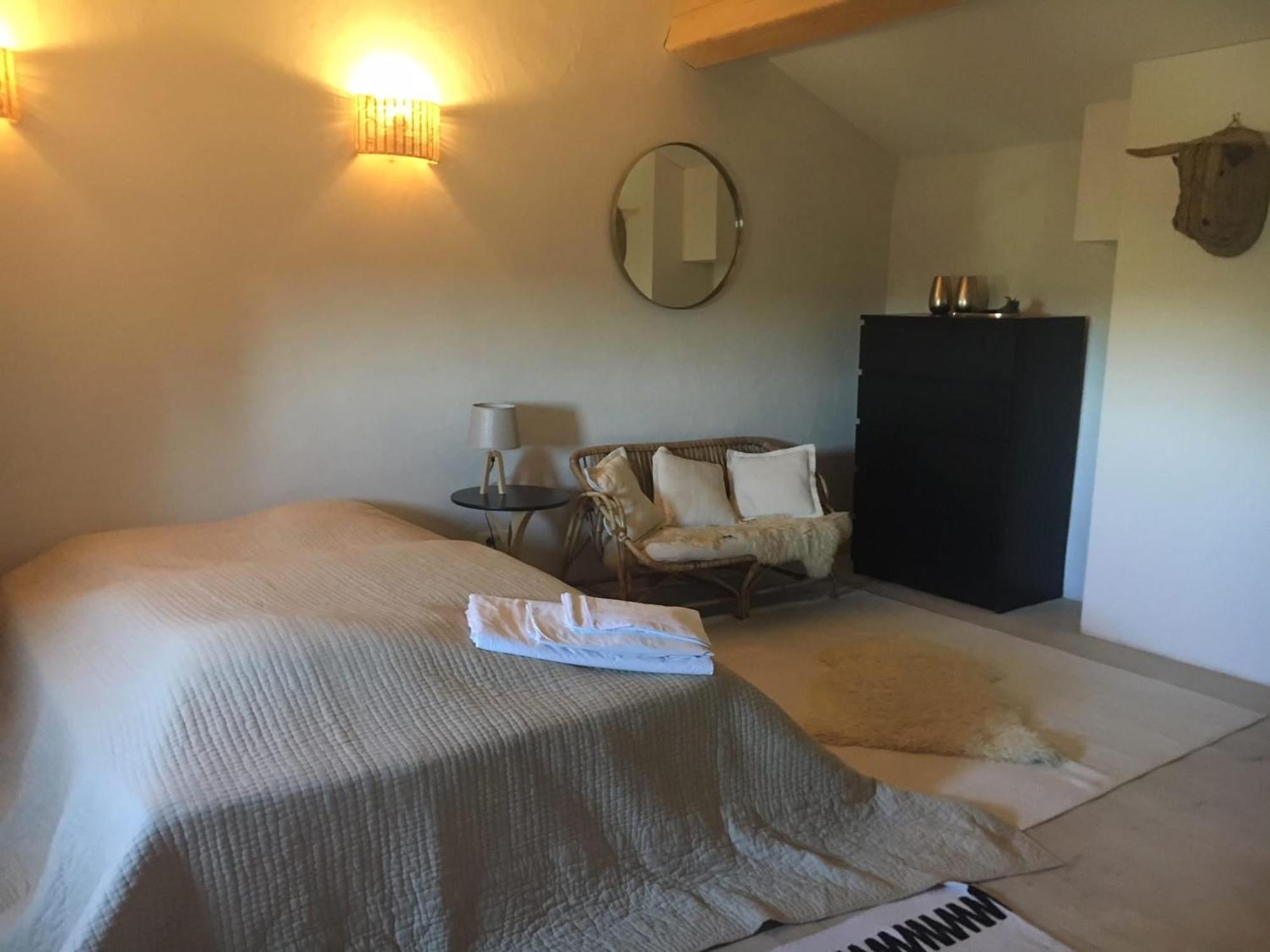 Holiday home Du Cypres, 12 Pers Et Piscine Aigaliers